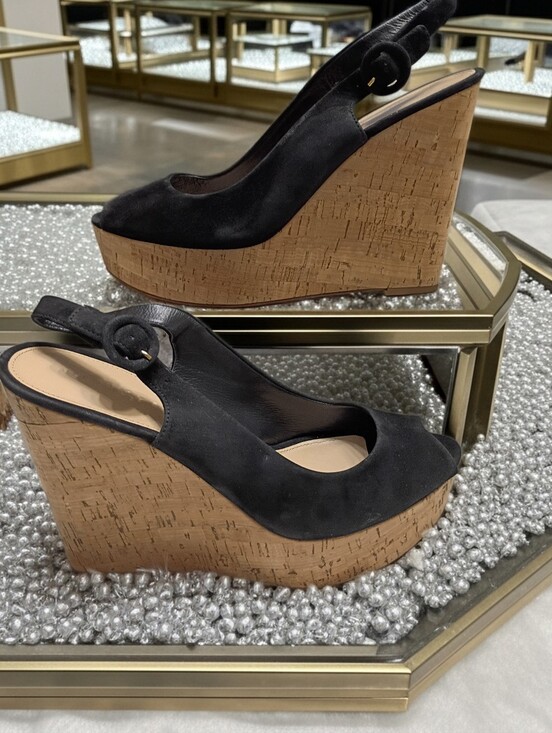 🌹 Veronica 🌹 Dali Beard Women\'s Sz 10.5 Wedge Peep Toe Suede Sandals $359